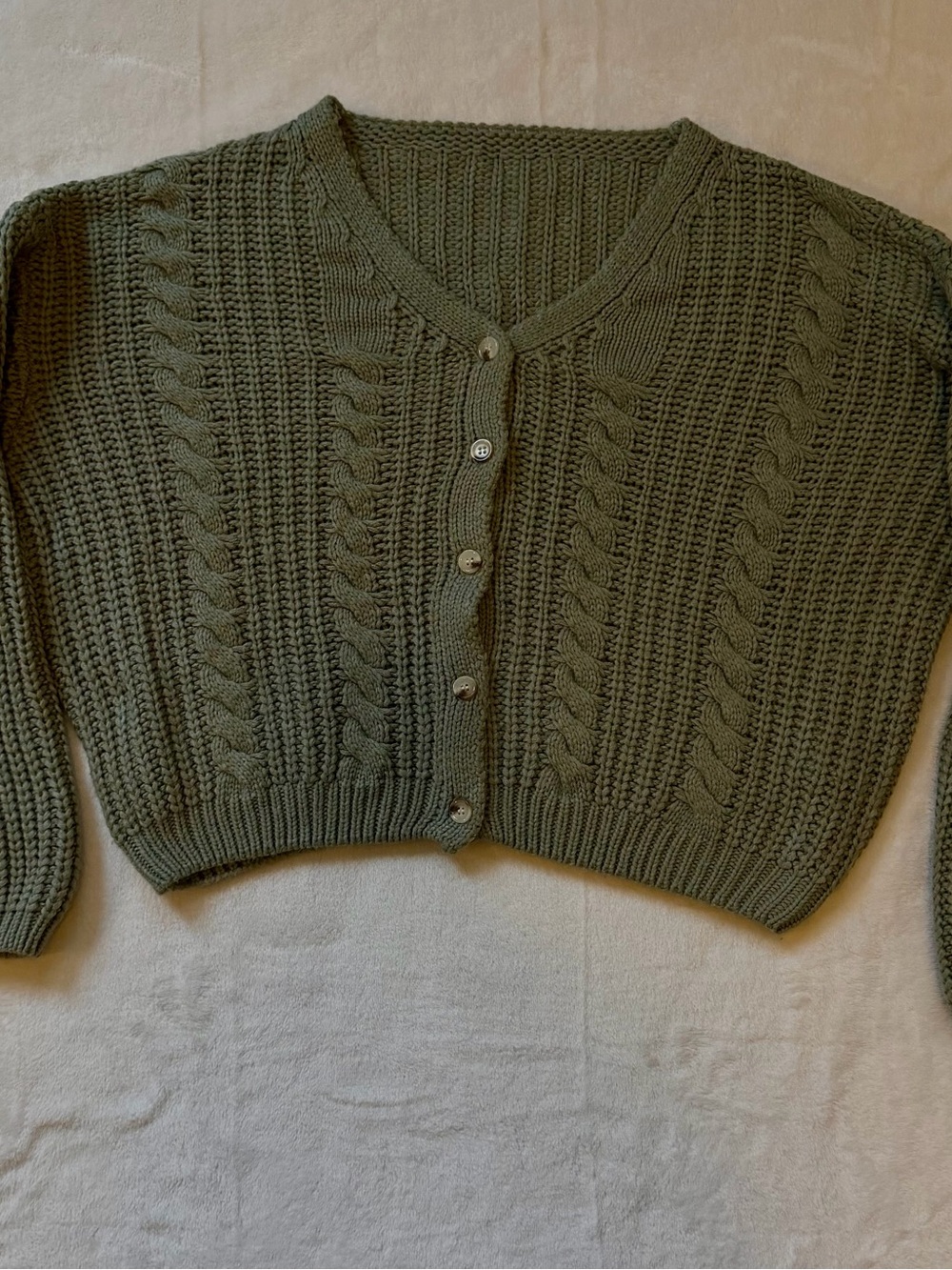 Cropped Cable-Knit V-Neck Dazy Cardigan in Olive Green